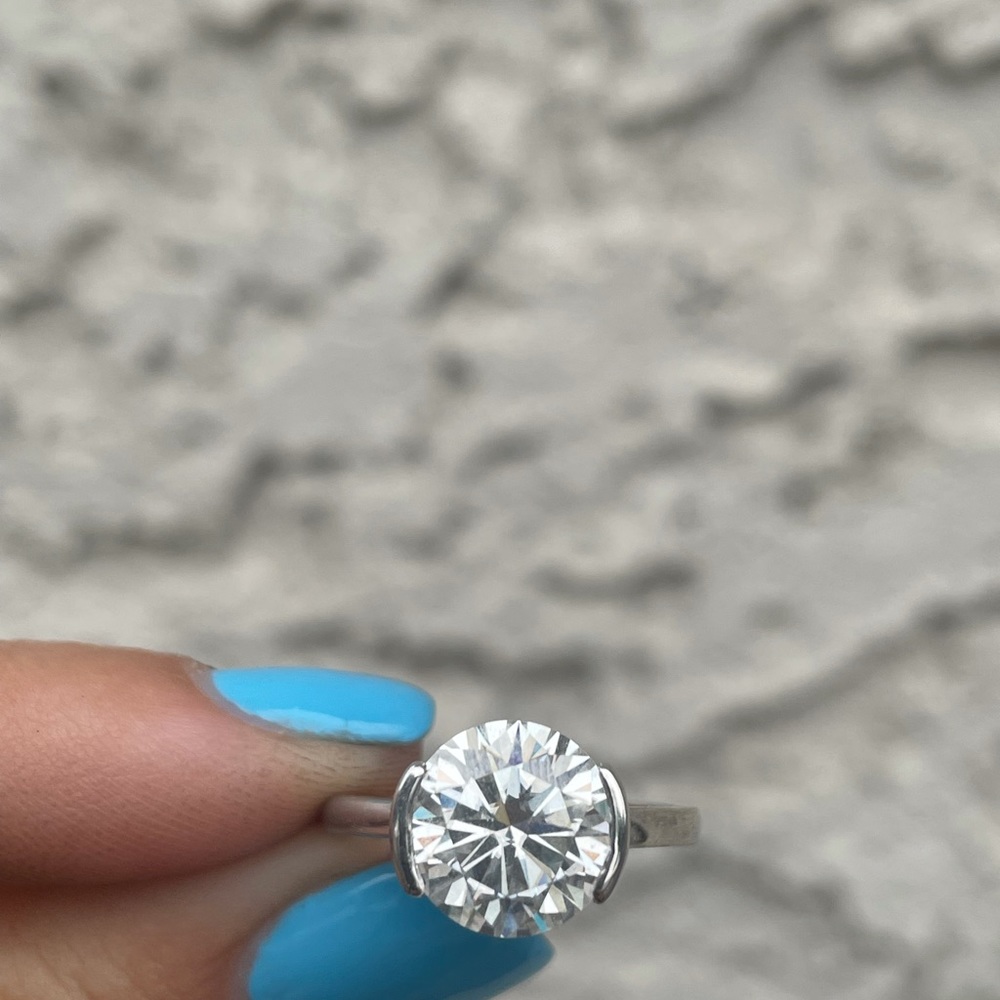 3 carat half bezel moissanite diamond engagement ring - Picture 4 of 12